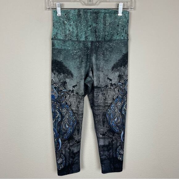 Evolution of Creation Gray Green Geometric Floral Leggings Medium - Picture 4 of 7